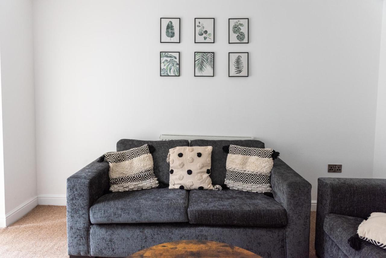 Parking - Spacious - Smart Tv - Self Checkin - Garden - King Derby Eksteriør billede